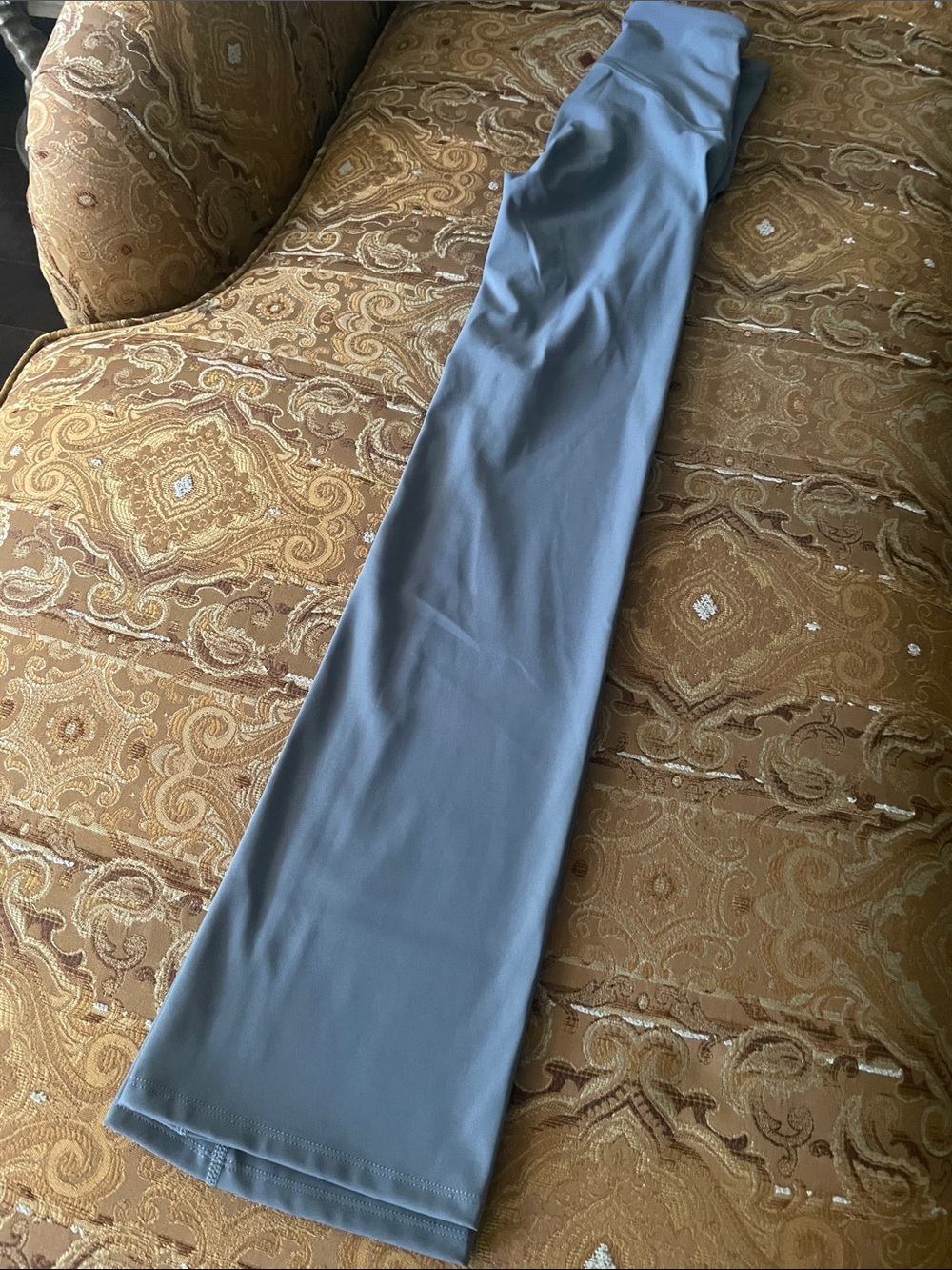 Spanx Shape 7/8 Booty Boost Boot Cut Leggings